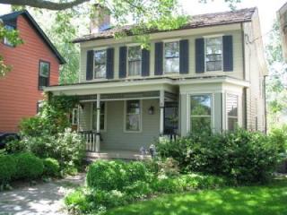 9 Bridge St, Stockton, NJ 08559-2102