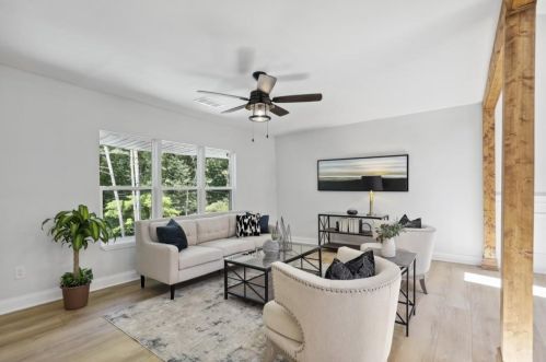 2310 Beecher Cir, Atlanta GA  30311-2506 exterior