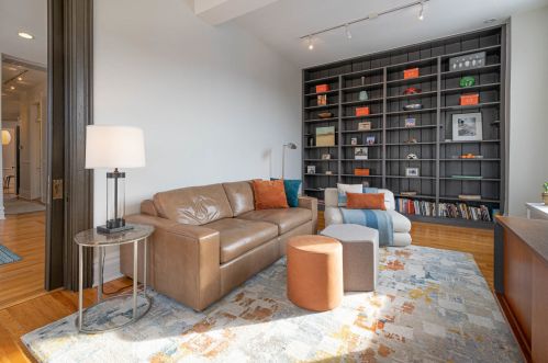 4059 Greenview Ave, Chicago, IL 60613-1969