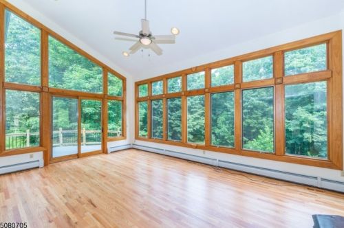 22 Reservoir Rd, Hackettstown, NJ 07840-5647