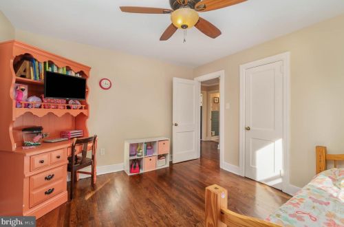 143 Orange St, Carlisle PA 17013-2229 exterior