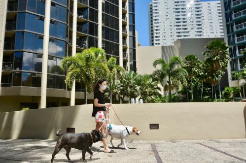 60 Beretania St, Honolulu HI  96817-4752 exterior