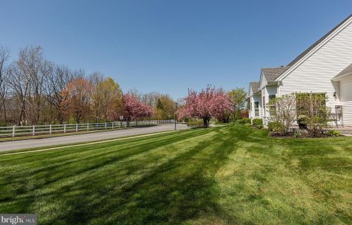 1700 Speedwell Rd, Lancaster PA  17601-4628 exterior