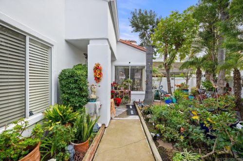 4935 Tilos Way, Oceanside, CA 92056-7415