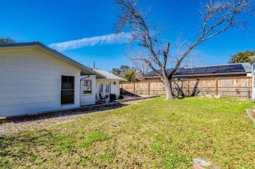 2425 Euclid Ave, Austin TX  78704-5419 exterior