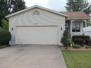 227 25th St, Massillon, OH 44646-5074