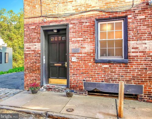 142 Bread St, Philadelphia PA  19106-1949 exterior