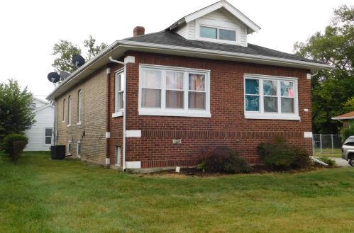 15 Webb St, Calumet City, IL 60409-4867