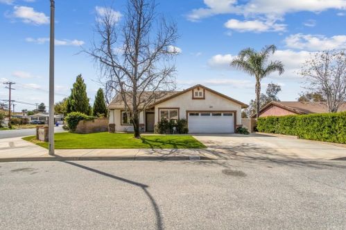 34291 Viewpoint Ct, Yucaipa, CA 92399-2594