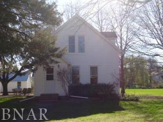 105 7th St, Gridley, IL 61744-9240