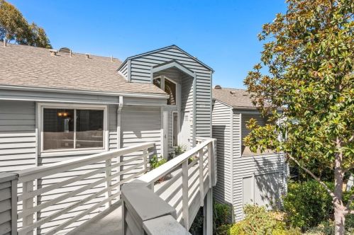 11131 Caminito Vista Serena, San Diego, CA 92131-3303