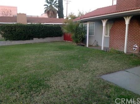 1041 Orange Ave, Rialto, CA 92376-4223