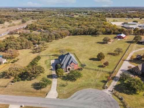 621 Birch Ct, Argyle TX 76226 exterior