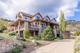 5631 Willow Wood Dr, Morrison, CO 80465-2181