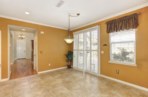 5616 Mingee Way, Elk Grove CA  95757-1647 exterior
