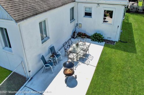 400 Parkview Ave, Tinton Falls NJ 07712-4732 exterior