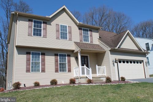 3902 Woodvale Rd, Harrisburg, PA 17109-1317