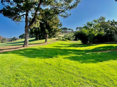 5670 Falling Leaf Ln, Riverside CA  92509-7310 exterior