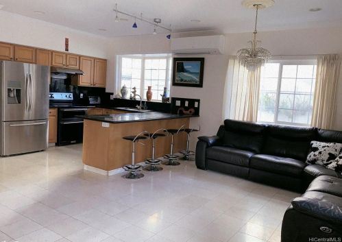 731 Alder St, Honolulu HI  96814-2902 exterior