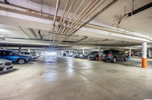 1244 Valley View Rd, Glendale CA  91202-1752 exterior