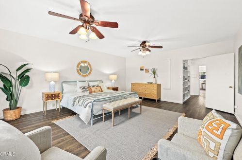 2512 Rockdell St, Glendale CA 91214-2221 exterior