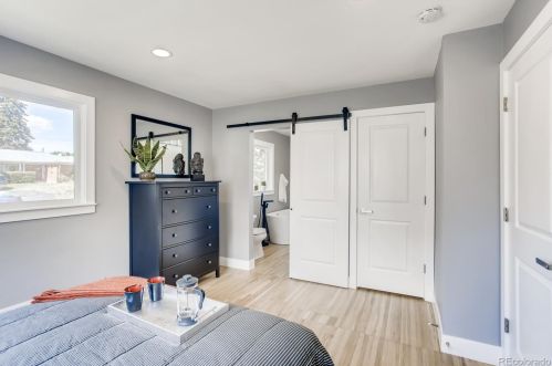 5360 Jewell Ave, Denver CO  80222-3940 exterior