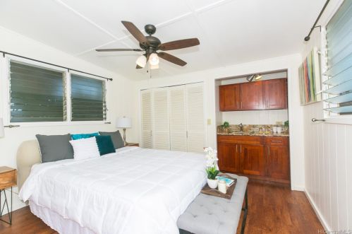 536 12 Ave, Honolulu HI  exterior