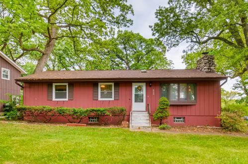 600 Delaware Dr, Barrington Hills, IL 60156