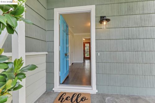 2215 Lobert St, Hayward, CA 94546-6354