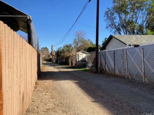 4326 Jurupa Ave, Riverside CA  92506-1766 exterior