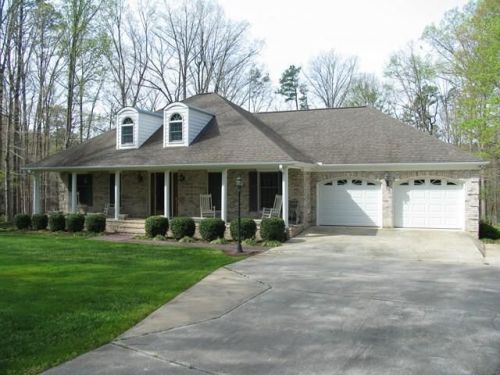 414 Oak Run, Clarksville, VA 23927-3623