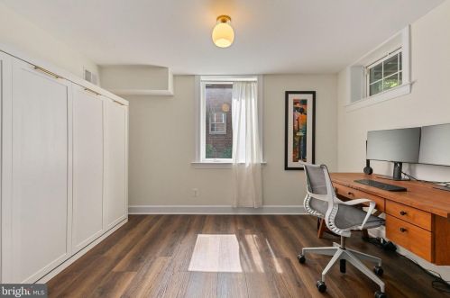 1516 Live Oak Dr, Silver Spring MD 20910-1543 exterior