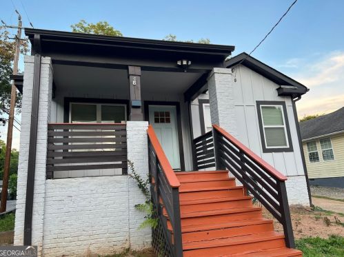 1074 Hobson St, Atlanta GA  30310-2913 exterior
