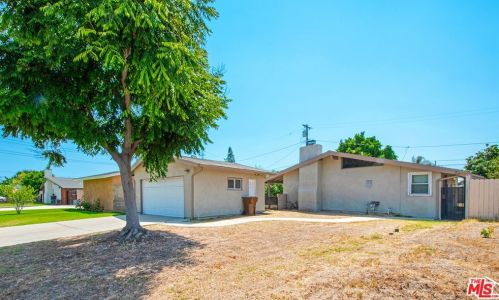10611 Thomas Dr, Anaheim, CA 92804-5948