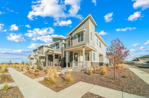 23581 5th Dr, Aurora, CO 80018-1603