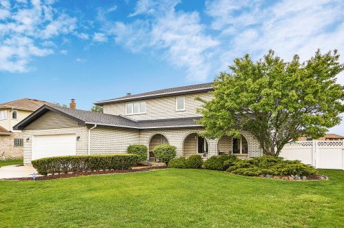 15712 Chapel Hill Rd, Orland Park, IL 60462-5953