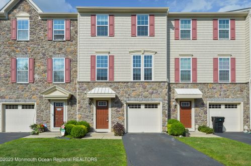 42 Phillip E Frank Way, Cliffwood, NJ 07721-1223