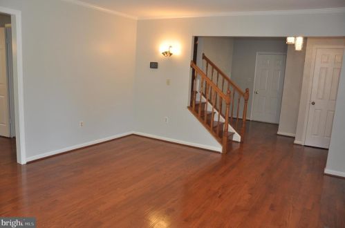 2706 Reign St, Herndon VA  20171-2465 exterior