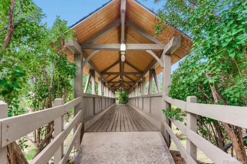 7084 Appleton Cir, Englewood CO 80112-1171 exterior