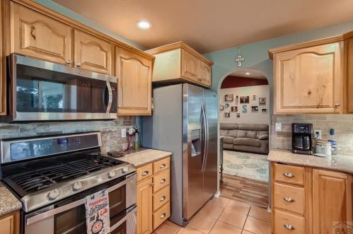 817 Rosa Linda Dr, Pueblo CO  81007-2026 exterior