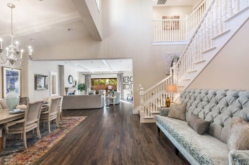 18 Shadybend, Irvine CA  92602-0844 exterior