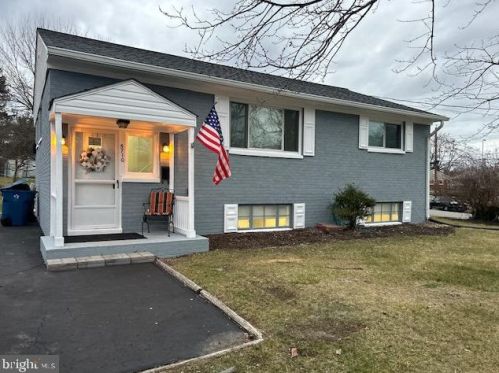 5710 Ash Dr, Springfield, VA 22150-3611