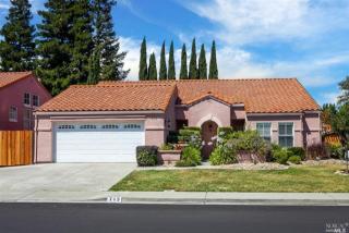 713 Oak Hollow Ave, Vacaville, CA 95687-4139