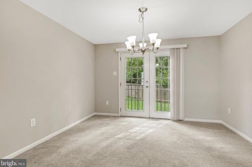 8902 Albert Stewart Ln, Silver Spring MD 20910-1949 exterior