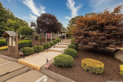 231 Snow Owl Dr, Southington CT  06489-3468 exterior