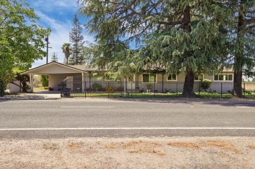 12101 Angier Rd, Lodi, CA 95240-9479