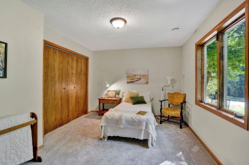 3735 Greensboro Dr, Saint Paul MN  55123-2242 exterior