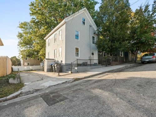 30 Horton St, Providence, RI 02904-2408