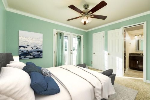 22 Mariner Village Dr, Taylor Lake Village TX 77586-5448 exterior