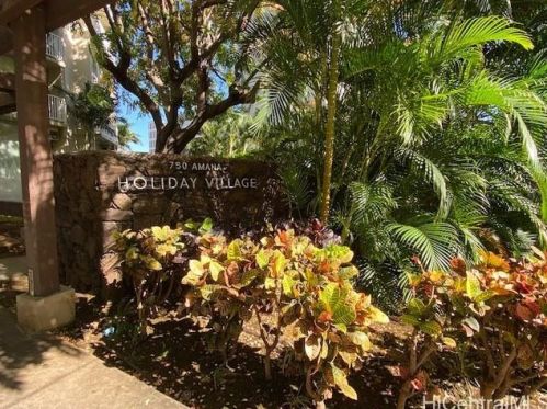 750 Amana St, Honolulu HI  96814-5025 exterior